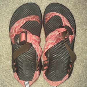 Chacos!